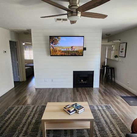 L - Fully Remodeled And Professionally Decorated Las Vegas Exterior photo