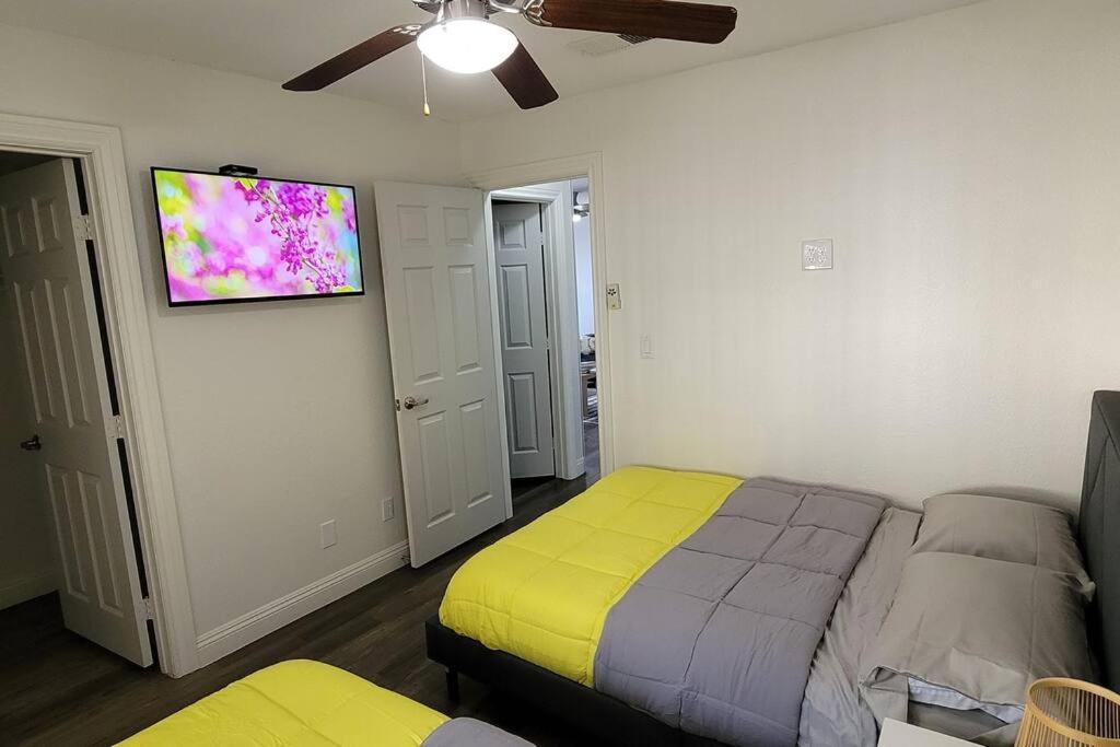 L - Fully Remodeled And Professionally Decorated Las Vegas Exterior photo