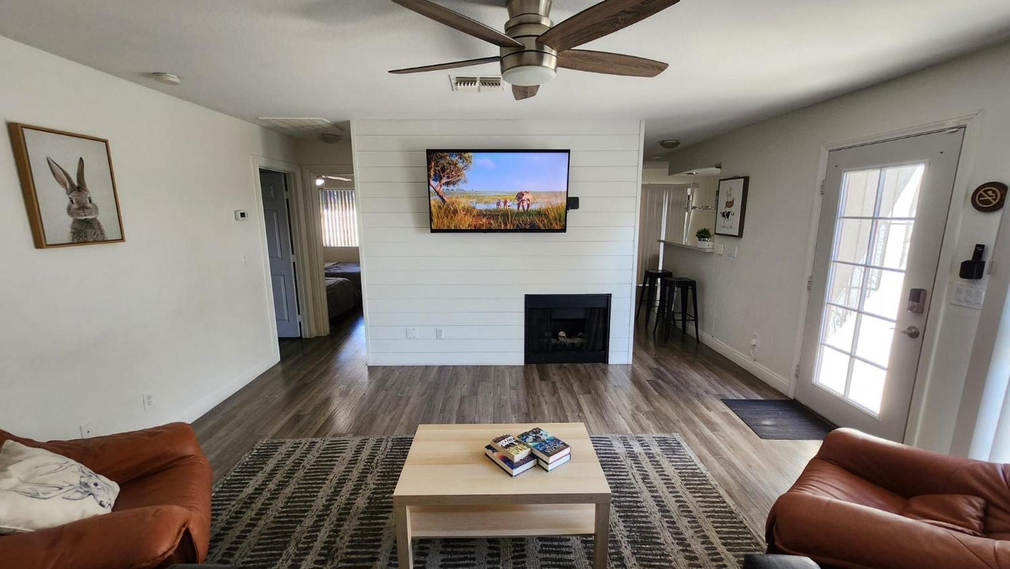 L - Fully Remodeled And Professionally Decorated Las Vegas Exterior photo